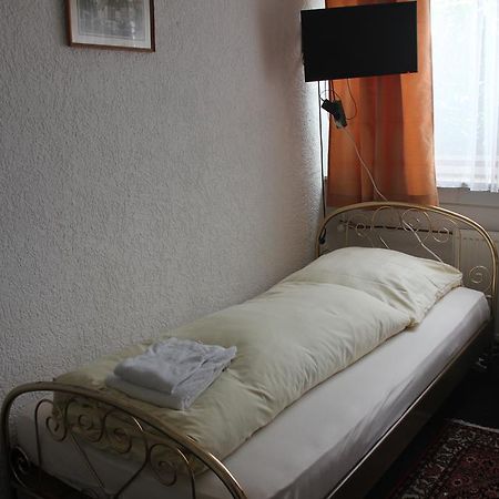 Airport-Hotel Zum Taubengrund Келстербах Екстериор снимка